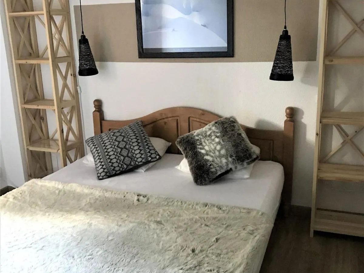 Chalet Duplex 3 Pieces Pour 7 Pers. Avec Terrasse Et Parking Gratuit - Fr-1-504-79 Le Devoluy