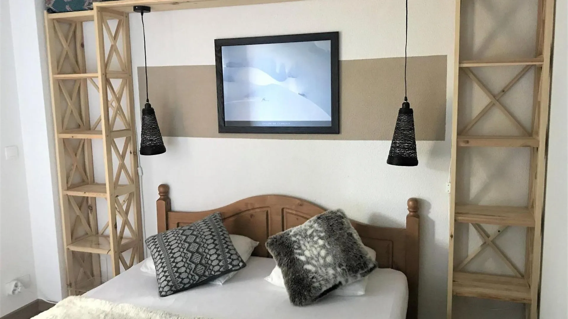 Chalet Duplex 3 Pieces Pour 7 Pers. Avec Terrasse Et Parking Gratuit - Fr-1-504-79 Le Devoluy