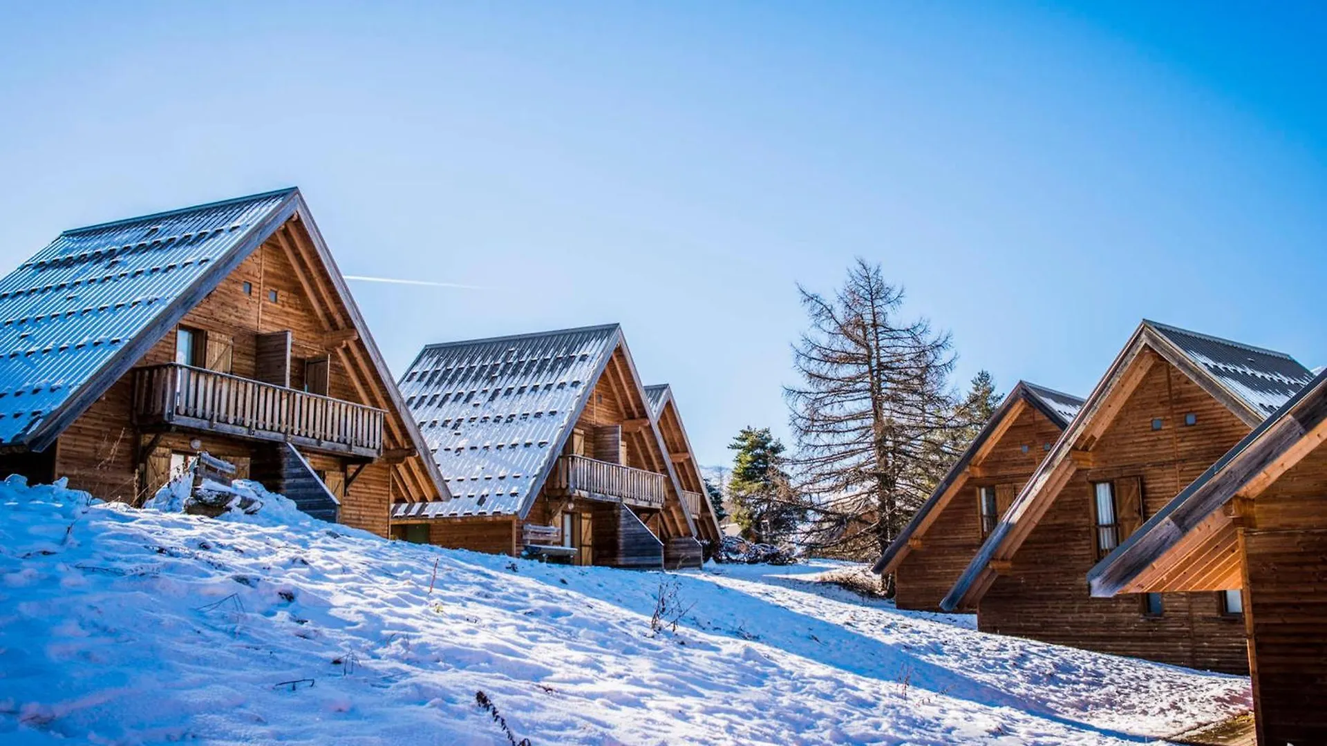 Chalet Duplex 3 Pieces Pour 7 Pers. Avec Terrasse Et Parking Gratuit - Fr-1-504-79 Le Devoluy