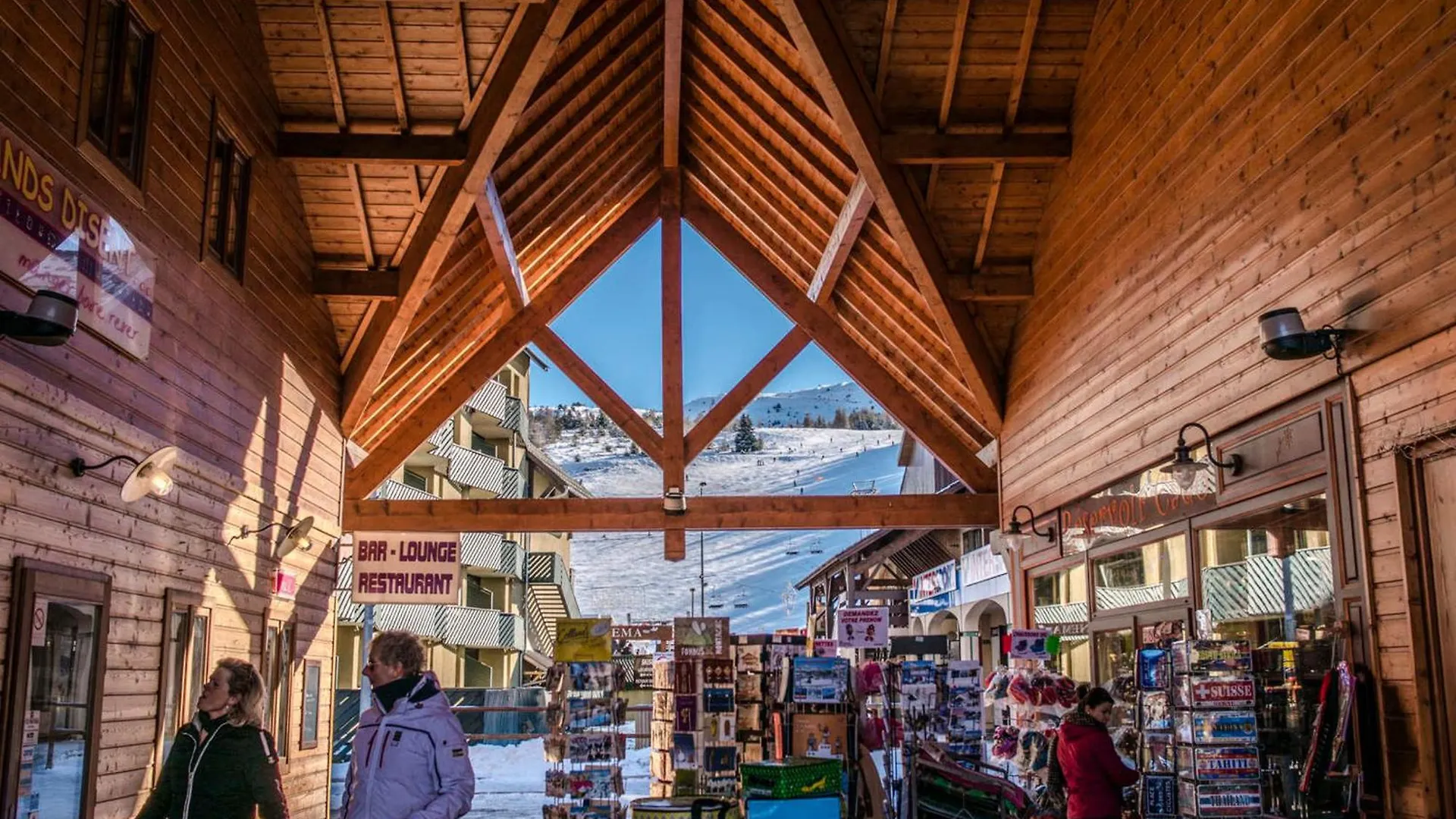 Chalet Duplex 3 Pieces Pour 7 Pers. Avec Terrasse Et Parking Gratuit - Fr-1-504-79 Le Devoluy France